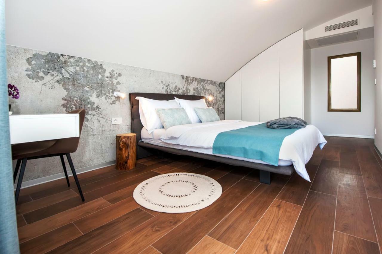 The Q Superior - A Penthouse With Jacuzzi And Sauna Rovinj Buitenkant foto