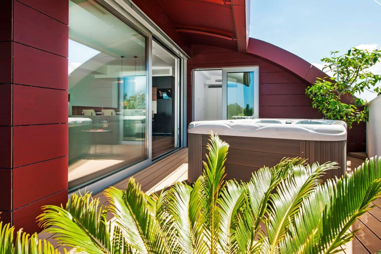 The Q Superior - A Penthouse With Jacuzzi And Sauna Rovinj Buitenkant foto