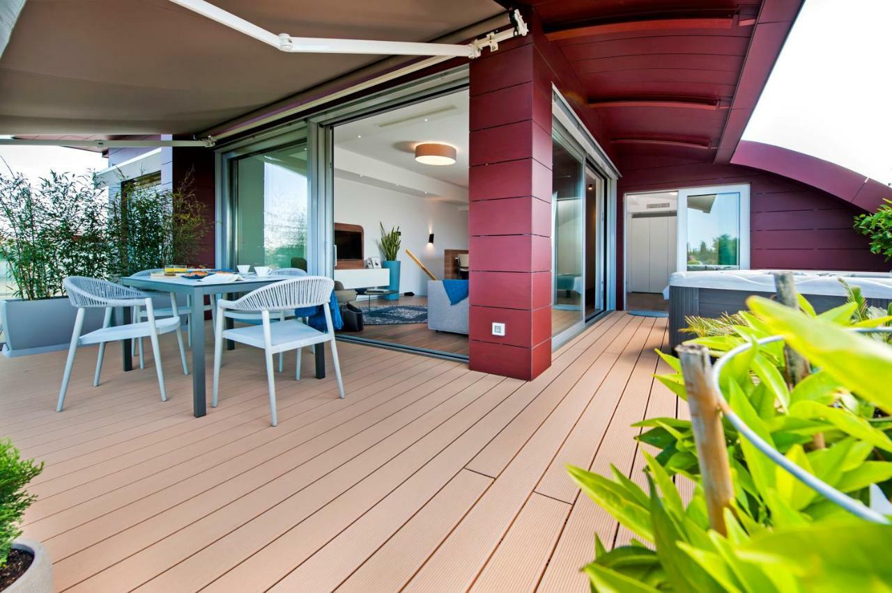 The Q Superior - A Penthouse With Jacuzzi And Sauna Rovinj Buitenkant foto